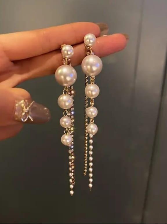 Pearly Danglers