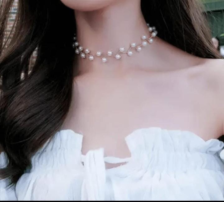 Pearly Choker