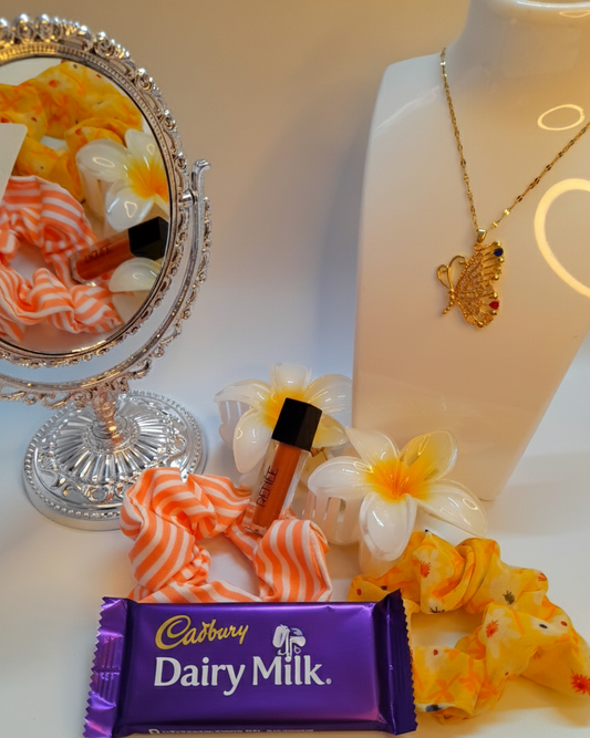 Medium Gift Hamper 🎁