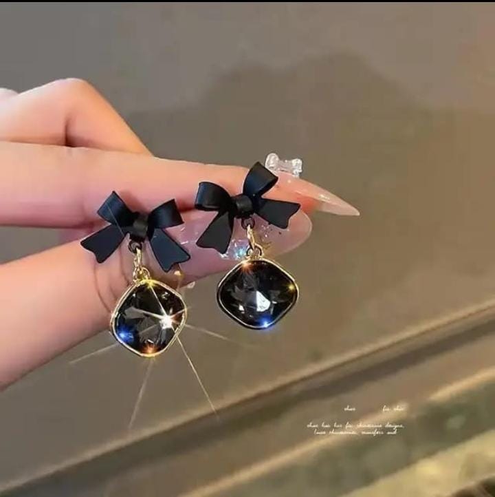 Mini Bow Drops