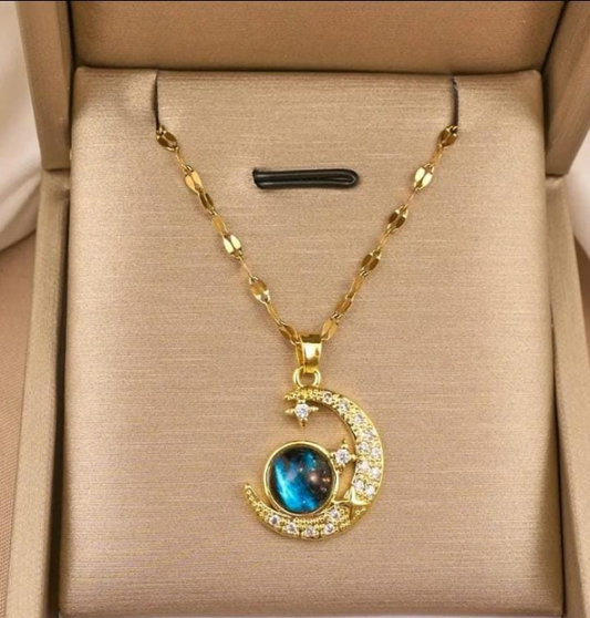 Moon Stone Pendant