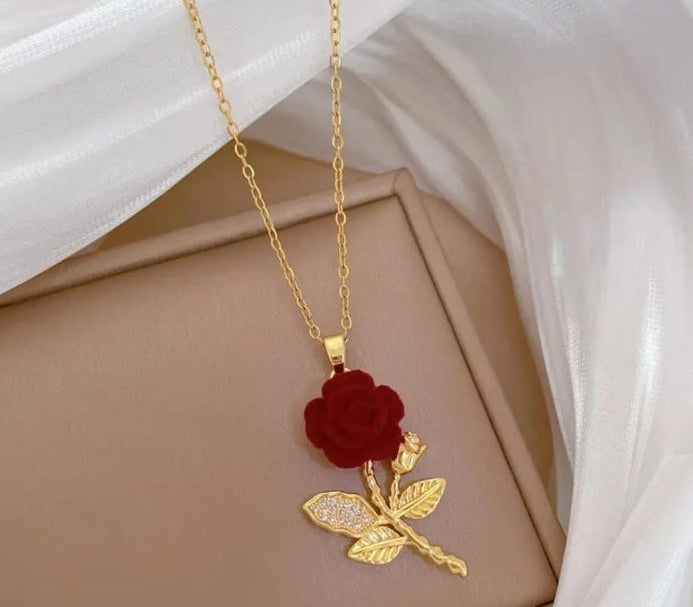 Red Rose Charms Pendant